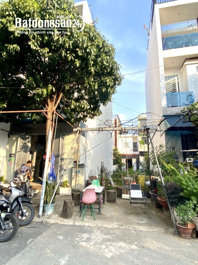 BÁN GẤP ĐẤT THỔ CƯ - ĐƯỜNG 12M CÓ VỈA HÈ- NGÔ CHÍ QUỐC - XÂY DỰNG 3 TẦNG - NHỈNH 2 TỶ
