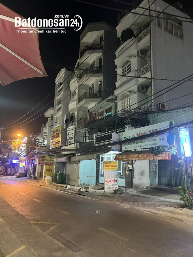  Nhà mặt tiền đường Mai Văn Vĩnh Q.7