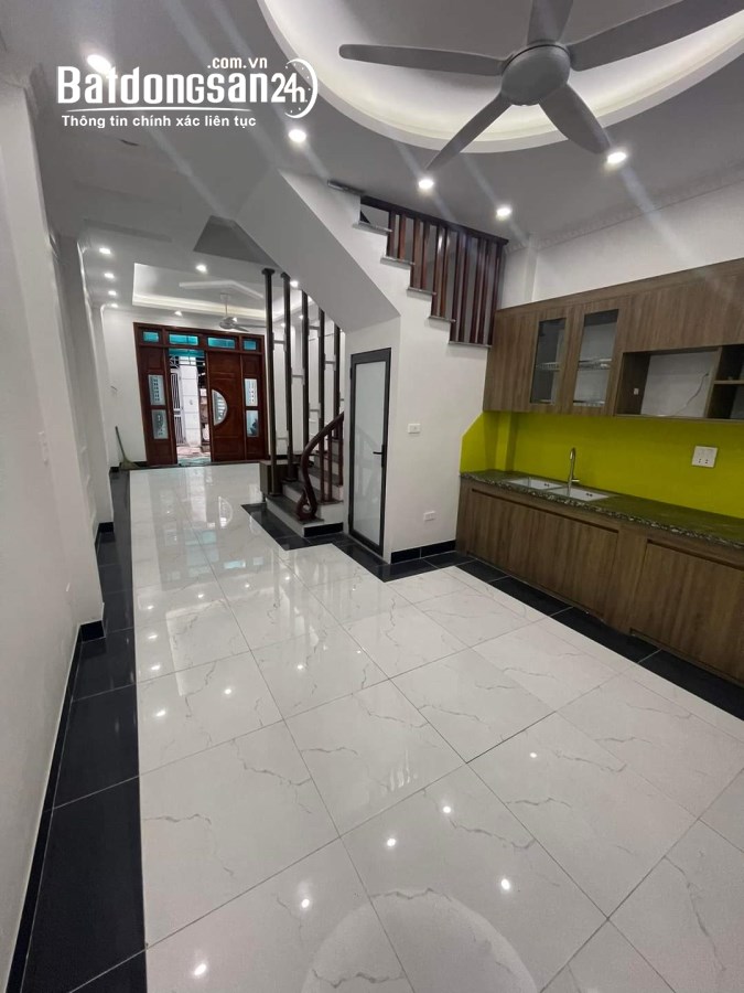 Chính chủ bán nhà 5 tầng ngã 4 Vạn Phúc 45m2 giá chỉ 5 tỷ