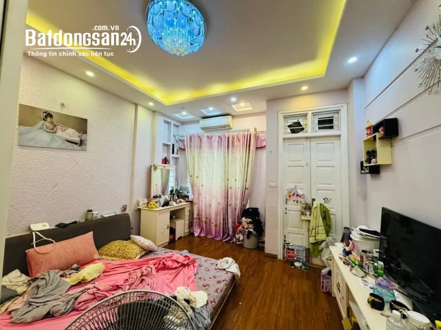 Mặt Tiền Vip Sân Bay Giá Hẻm Kinh Doanh Đỉnh DT 5x26 Chỉ 22,x Tỷ 