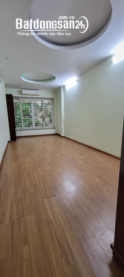 KHU VIP BA ĐÌNH-NHÀ ĐẸP Ở NGAY-NGÕ THÔNG-NGOẠI GIAO ĐOÀN-38M 5T 8xTỶ-VẠN PHÚC 