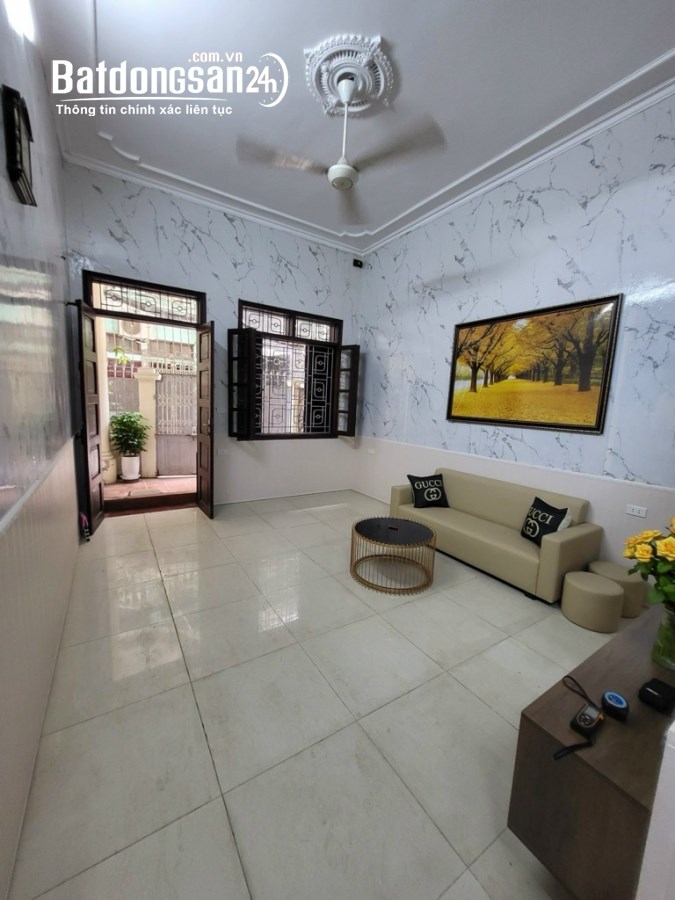 Bán  nhà phố Giang Văn Minh 60m2, 3 tầng cực xinh 10.5 tỷ hưởng tiện ích VIP quận Ba 