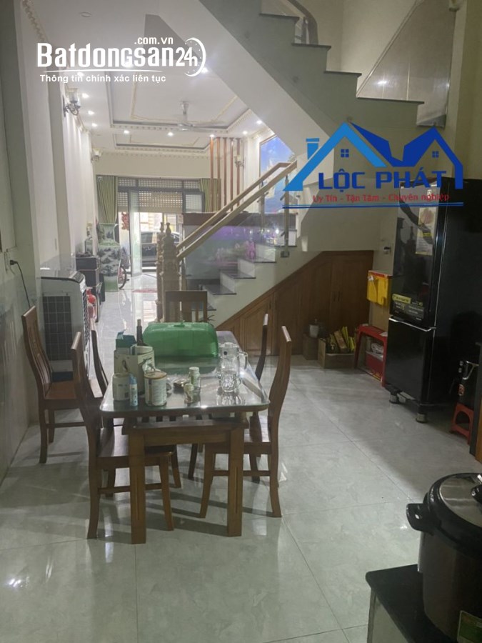 Bán nhà mặt phố Đường Nguyễn Thị Tồn, Phường Hóa An, TP Biên Hòa