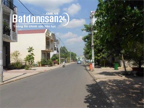 Lô đất Gia Đình - Ngay Sau Trường Đinh Tiên Hoàng - Gía 3.xxx tỉ  ( có thương lượng )