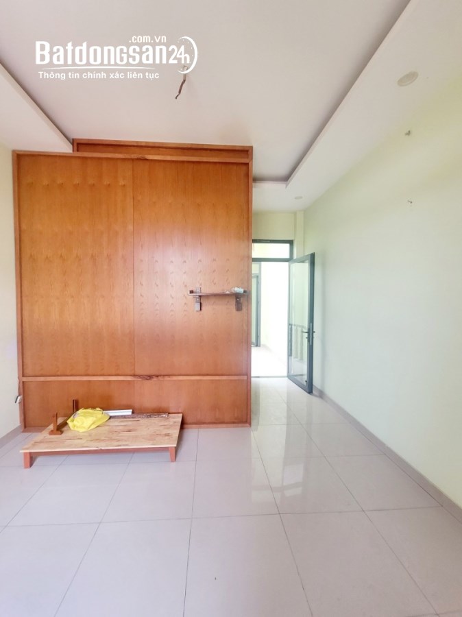 TIN THẬT:Nhà 4 tầng hoàn công,4x24,hẻm xe hơi,Đường 1,Linh Trung,Thủ Đức