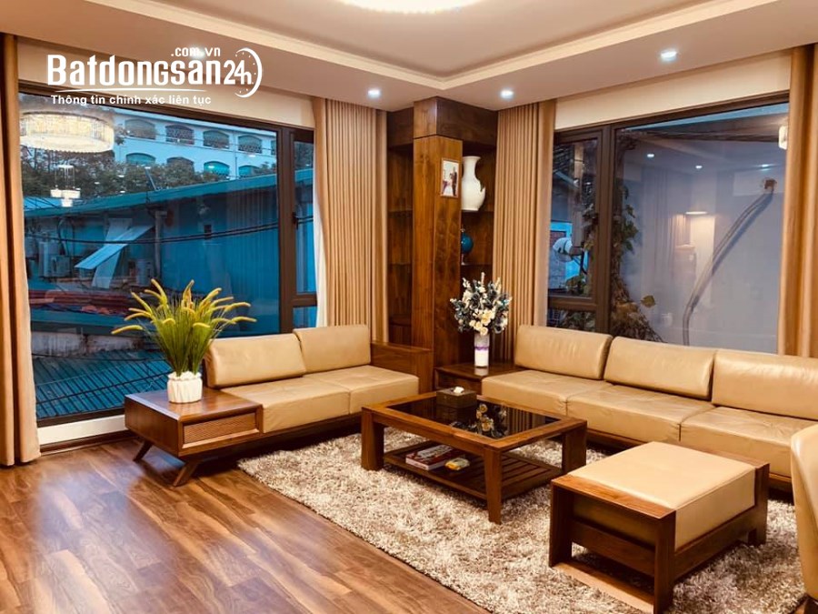 Bán nhà gấp, nhà mặt phố to, 2 làn ô tô tránh, nhà mặt ngõ ô tô tránh.