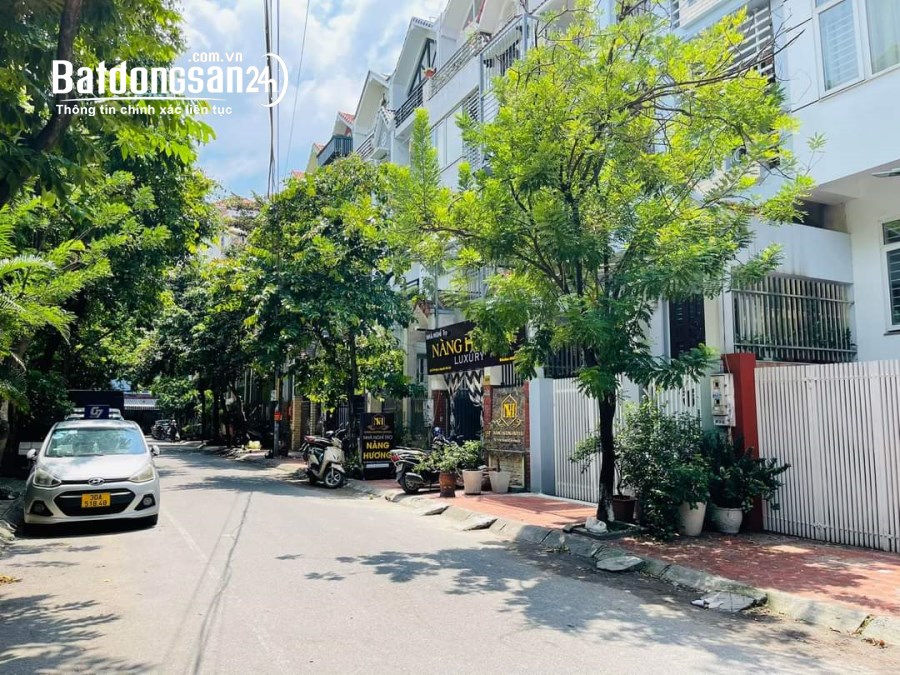 Bán Lk Làng Việt Kiều Châu Âu. DT: 86m2 x 4T+ hầm, Mt 4,5m. Giá 21,5 tỷ.