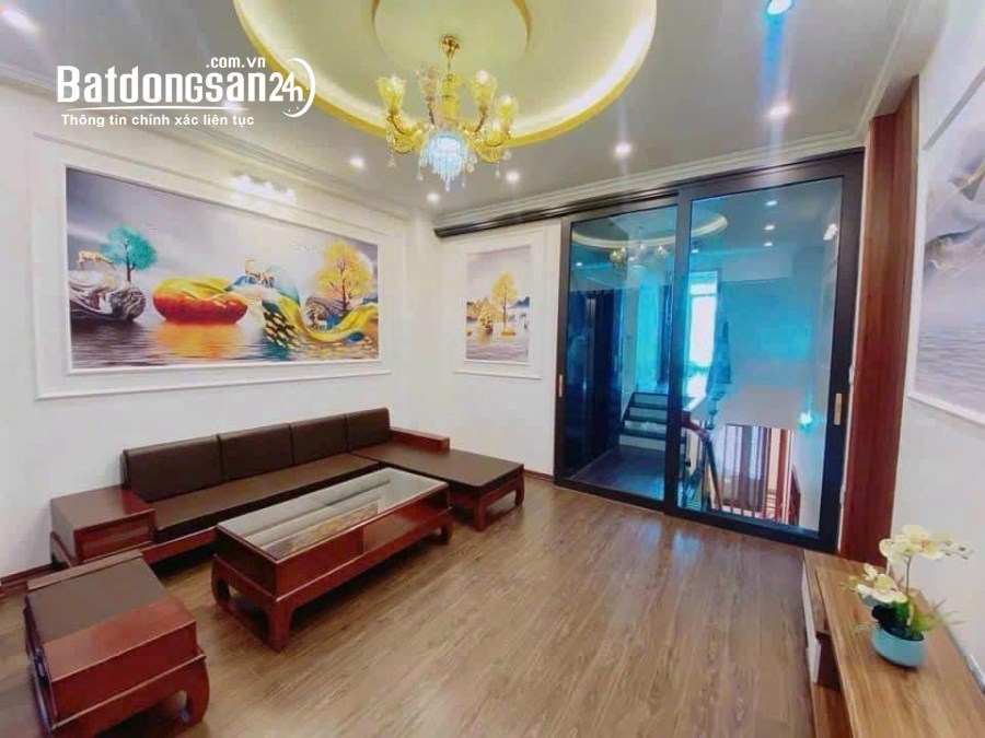 Bán nhà 4 tầng có thang máy trục chính KĐT Tân Phú Hưng, 67.5m2, 4 ngủ, gara, giá tốt