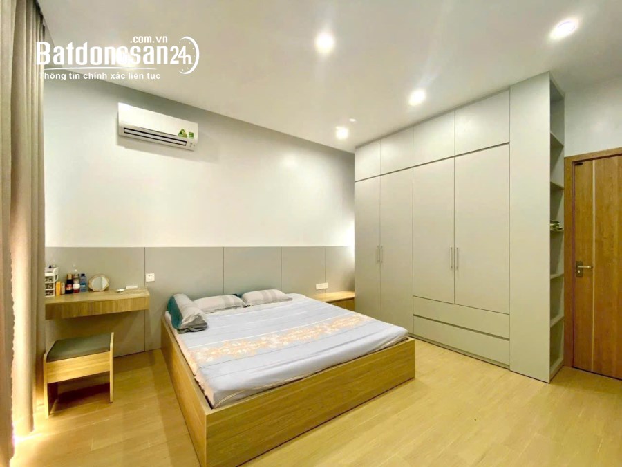 CÔ EM VÀ GIA ĐÌNH CHUYỂN VỀ BẮC NÊN CẦN BÁN GẤP CĂN NHÀ 100m2 2 MẶT TIỀN KINH DOANH