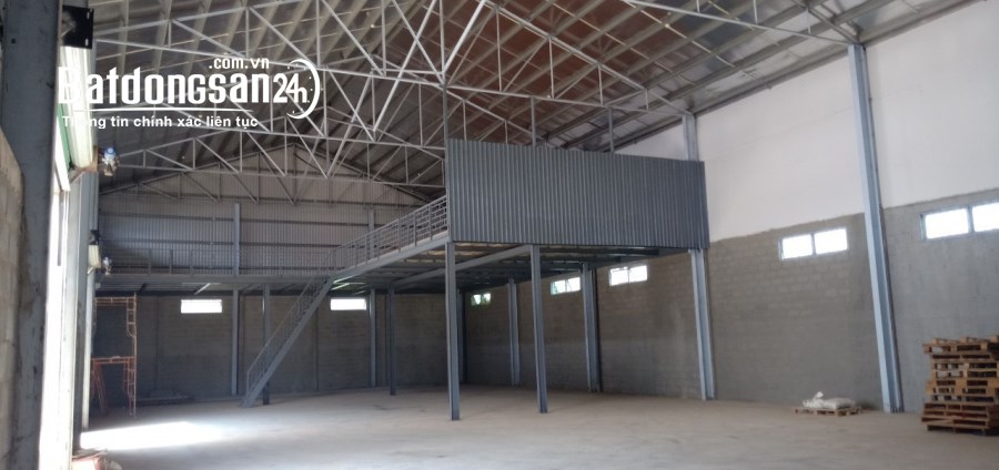 CHO THUÊ KHO 300M2 VÀ 500M2 GẦN BẾN XE TRUNG TÂM - GIÁ CHỈ TỪ 14 TRIỆU 