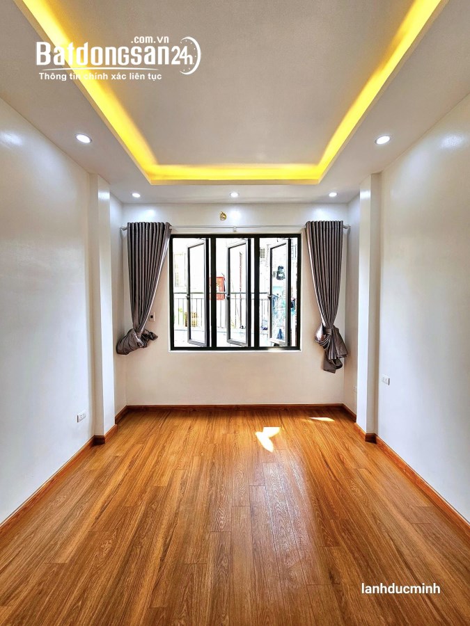 HÀNG HIẾM GIÁ TỐT ĐƯỜNG HOÀNG MAI, NGÕ Ô TÔ 32M X 5 TẦNG, NHÀ MỚI Ở NGAY CHỈ 6,9 TỶ