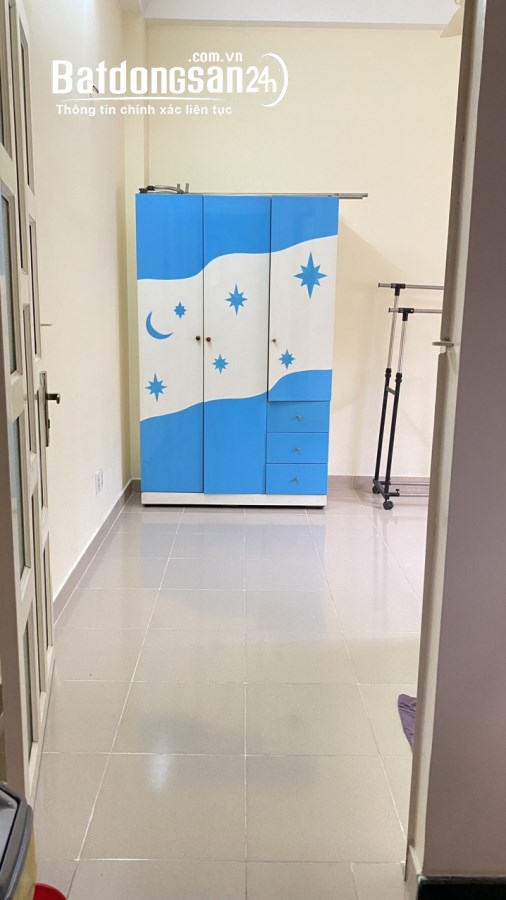 Quận 10, Cho thuê phòng 1ng ở ,toilet riêng, phòng tiện nghi sạch sẽ....