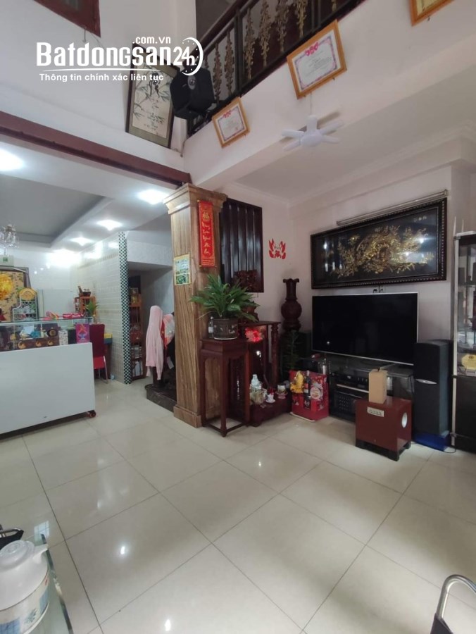 Bán nhà Đường Tân Hóa, Phường 14, Quận 6