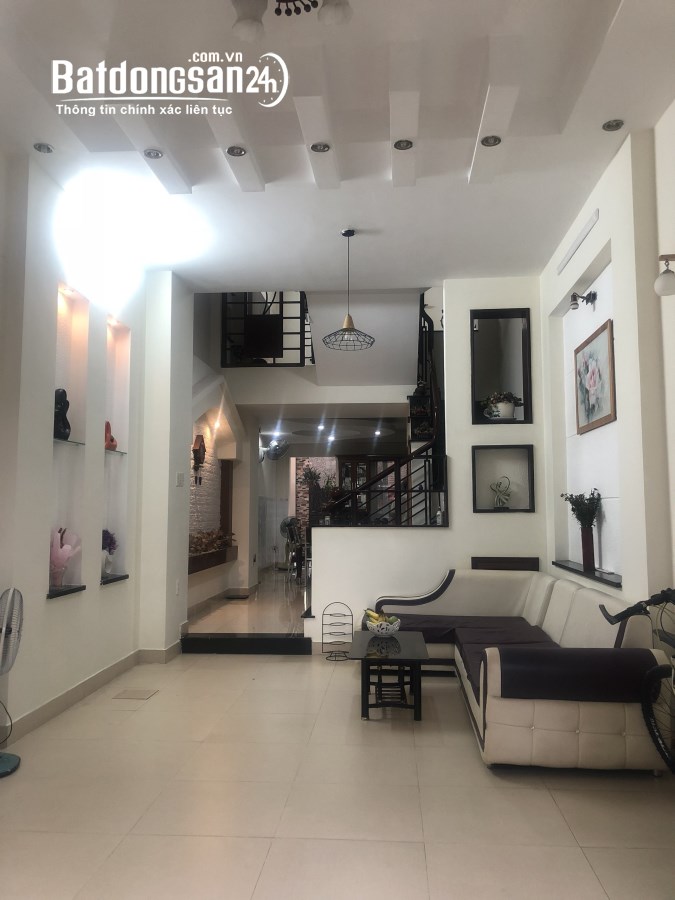 Cho thuê nhà mặt phố Đường 30, Phường Tân Phong, Quận 7