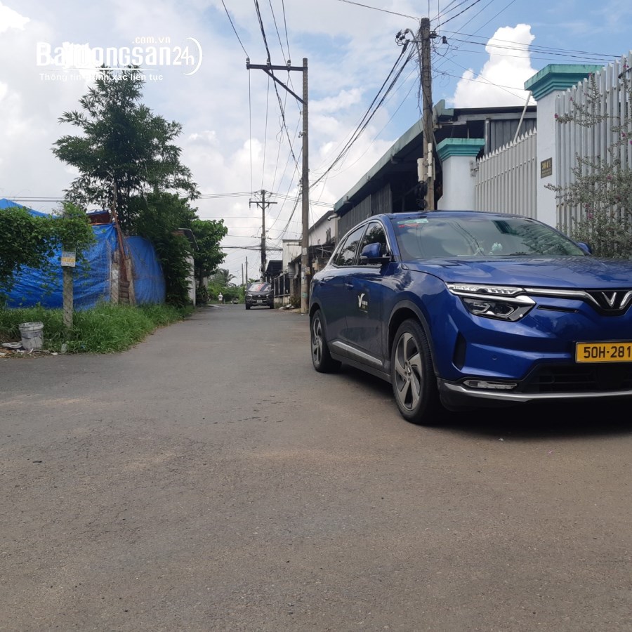 Bán đất đường Nguyễn Thị Lắng, thổ cư, vuông vức, thích hợp làm kho xưởng