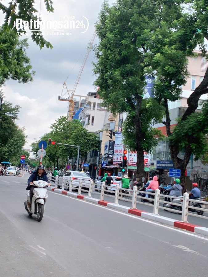     Mặt Phố Cát Linh _ Kinh Doanh Siêu Đỉnh_ Hai Thoáng Chỉ 9.38 tỷ    