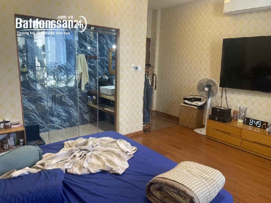 Nhà Quận 7, gần Nguyễn Văn Linh, 64m2, 4 tầng, HXH, nhỉnh 7 tỷ