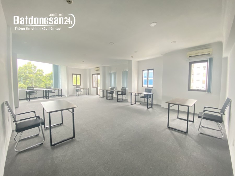 Cho thuê sàn VP 90m2 view kính sáng, nhiều cửa sổ thông tháng góc 2 MT khu sân bay
