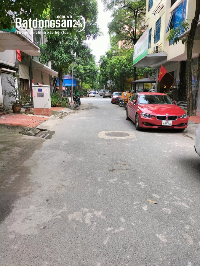 Bán nhà phân lô khu Tái Định Cư 8,5ha Phú Diễn ngõ 182 Phú Diễn 46m x5T đường 11m có 