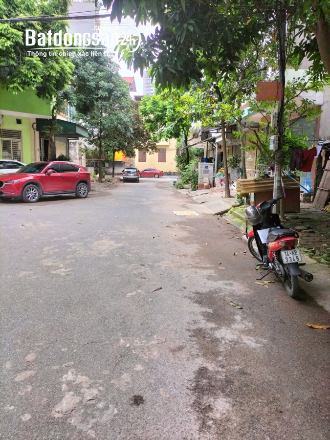Bán nhà phân lô khu Tái Định Cư 8,5ha Phú Diễn ngõ 182 Phú Diễn 46m x5T đường 11m có 