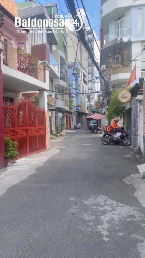 Bán nhà mặt phố Đường Cách Mạng Tháng Tám, Phường 10, Quận 3