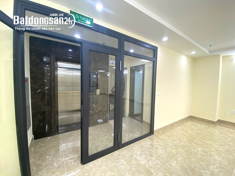 Bán Tòa Văn Phòng 9 Tầng Mặt Phố Nguyễn Viết Xuân,Vị Trí Đắc Địa. DT 93m2. Giá 33TY
