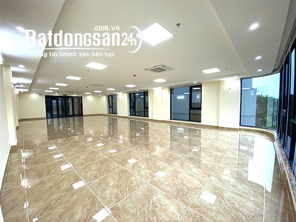 Bán Tòa Văn Phòng 9 Tầng Xây Mới MP Trung Liệt,Vị Trí Lô Góc, DT 267m2. Giá 135 TỶ