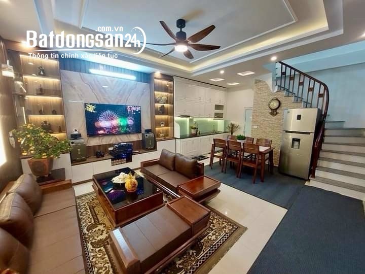 Bán nhà Đường Ái Mộ, Phường Bồ Đề, Quận Long Biên