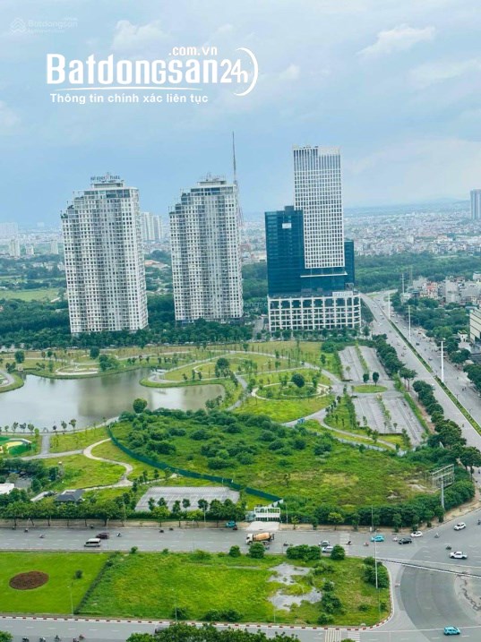 Bán căn Penthouse Golden Palace Mễ Trì 500m full nội thất ốp gỗ bể bơi view Công viên