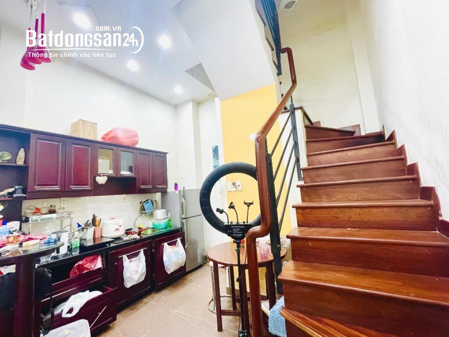 Bán nhà Đường Cách Mạng Tháng Tám, Phường 15, Quận 10