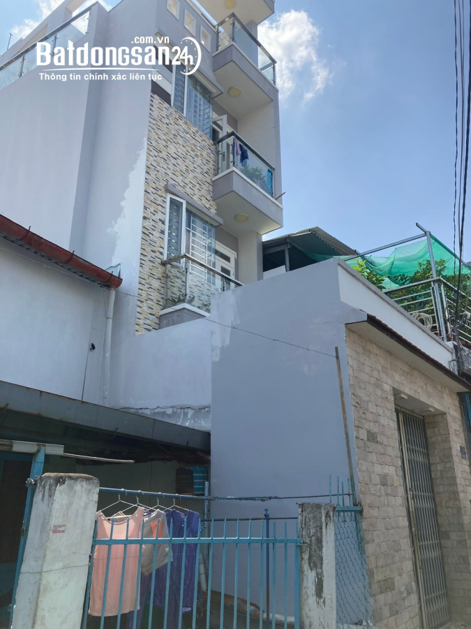 HẺM 3 GÁC ĐUA, MỄ CỐC, PHƯỜNG 15, Q8, 4 TẦNG, 110 M2, 5.4 TỶ.