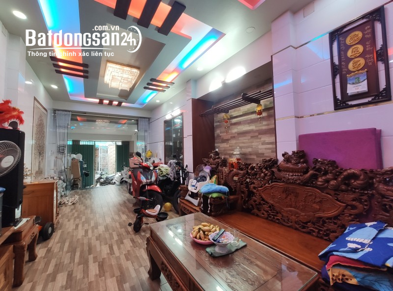 HẺM 3 GÁC ĐUA, MỄ CỐC, PHƯỜNG 15, Q8, 4 TẦNG, 110 M2, 5.4 TỶ.