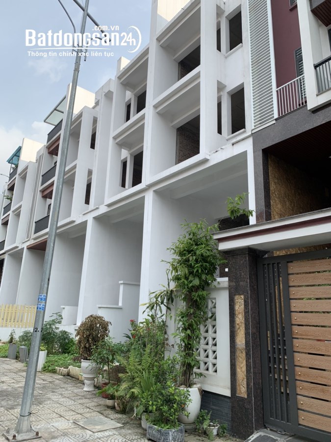 Đầu Tư Nhà Đất 5 Tầng Dự Án Gia Cẩm Việt Trì - Giá Chỉ 5 Tỷ