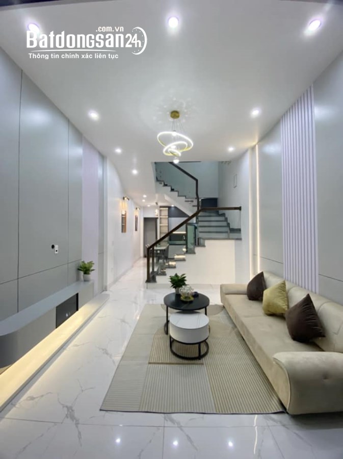 Bán căn nhà 3 tầng ngõ 20 đường Ngô Quyền, ph Thanh Bình, TP HD, 42m2, 3 ngủ, 2.3x tỷ