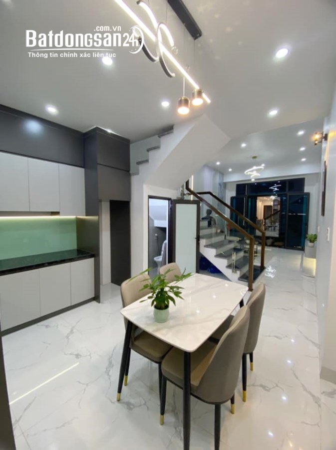 Bán căn nhà 3 tầng ngõ 20 đường Ngô Quyền, ph Thanh Bình, TP HD, 42m2, 3 ngủ, 2.3x tỷ