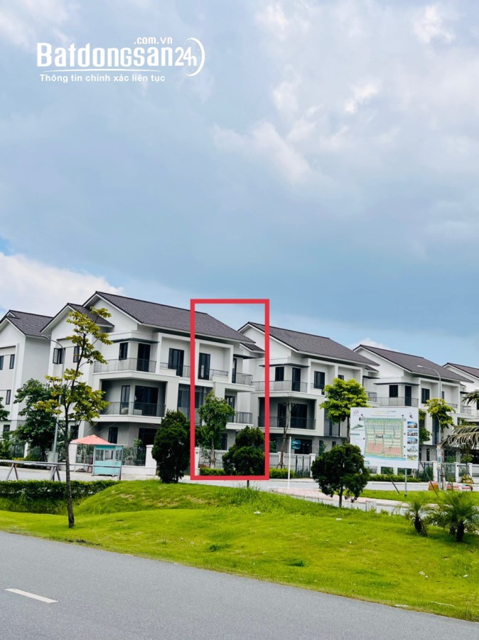 Chính chủ bán biệt thự áp góc trục chính Centa Riverside ngay sát Ninh Hiệp Giá tốt