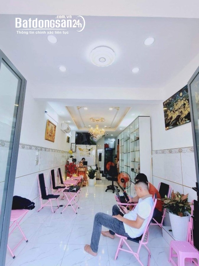 Bán Nhà Bình Quới P28 Bình Thạnh, Mặt Tiền, 2 Tầng, 45m2, Chỉ 5 Tỷ hơn