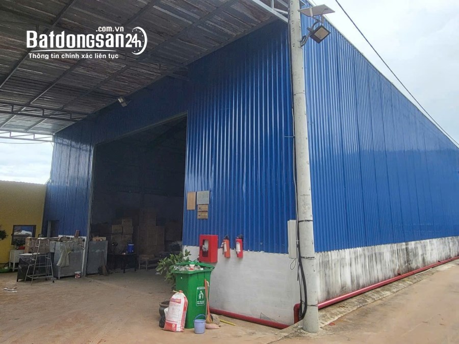 Cho thuê 800m2 Xưởng Tân Uyên , Gía : 35 triệu / tháng , PCCC vách tường