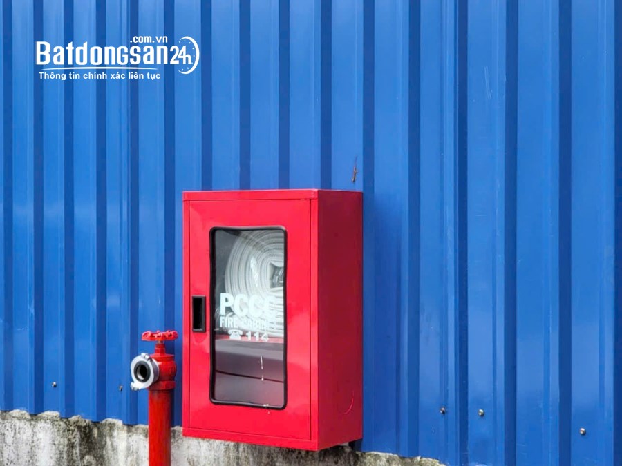 Cho thuê 800m2 Xưởng Tân Uyên , Gía : 35 triệu / tháng , PCCC vách tường