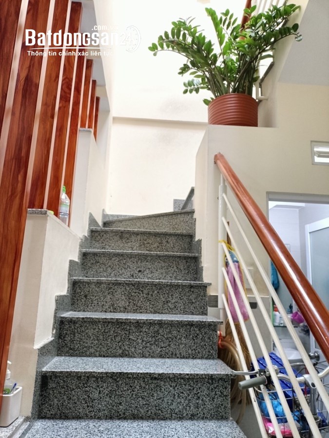 🏫NHÀ CỰC GẦN MẶT TIỀN CMT8, QUẬN 3, 4x11,5, 2 TẦNG, HẺM AN NINH, NHỈNH 5 TY