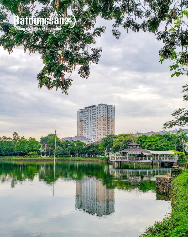 Bán BT Lô Góc View hồ Xuân Phương. DT: 155m2 xây 4T, Giá 27,5 tỷ.