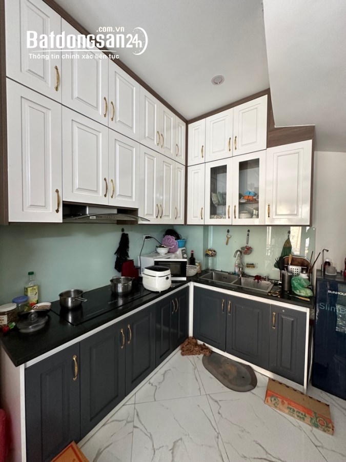 Bán Nhà Phú Thượng, Ô TÔ đõ cửa, 33m2, 6,8 Tỷ.