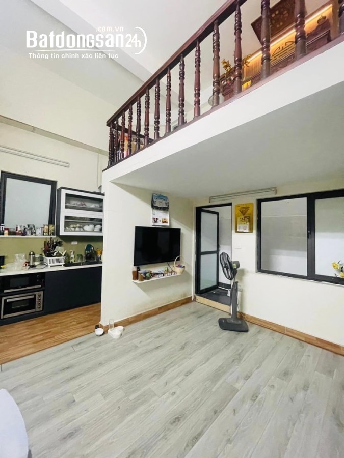 BÁN GẤP NHÀ PHỐ NGUYỄN CHÁNH,Ô TÔ ĐỖ CỬA, KINH DOANH CỰC ĐỈNH, 80,1 M2, GIÁ 16,5 TỶ. 
