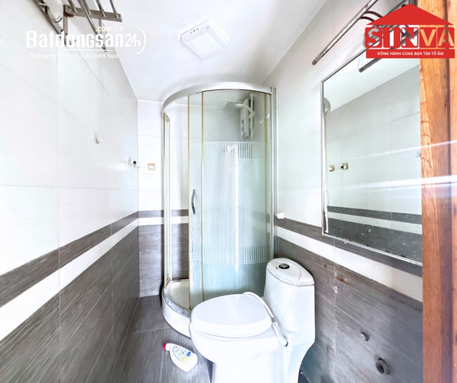 CHO THUÊ PHÒNG MẶT TIỀN ĐƯỜNG HUỲNH TẤN PHÁT, TÂN PHÚ, Q7 BAN CÔNG RIÊNG, TÁCH BẾP