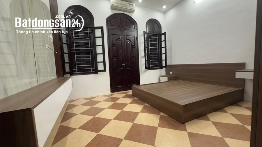 Bán nhà ngõ 176 Trương Định - 50m2 x 4 tầng MT 4,3m, ngõ 2,5m - SĐCC 