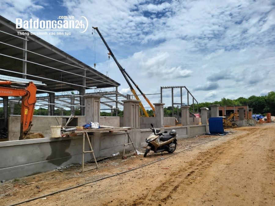 Cho thuê 2000m2 , 3000 m2 , 8000m2 Xưởng mới Gía : 62.000đ/m2 , Tân Uyên Bình Dương