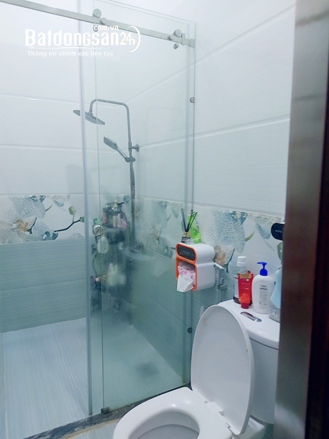  Ô TÔ ĐẬU CỬA, AN DƯƠNG VƯƠNG, F16, Q8, 4 TẦNG, 52M2, 5.5 TỶ.