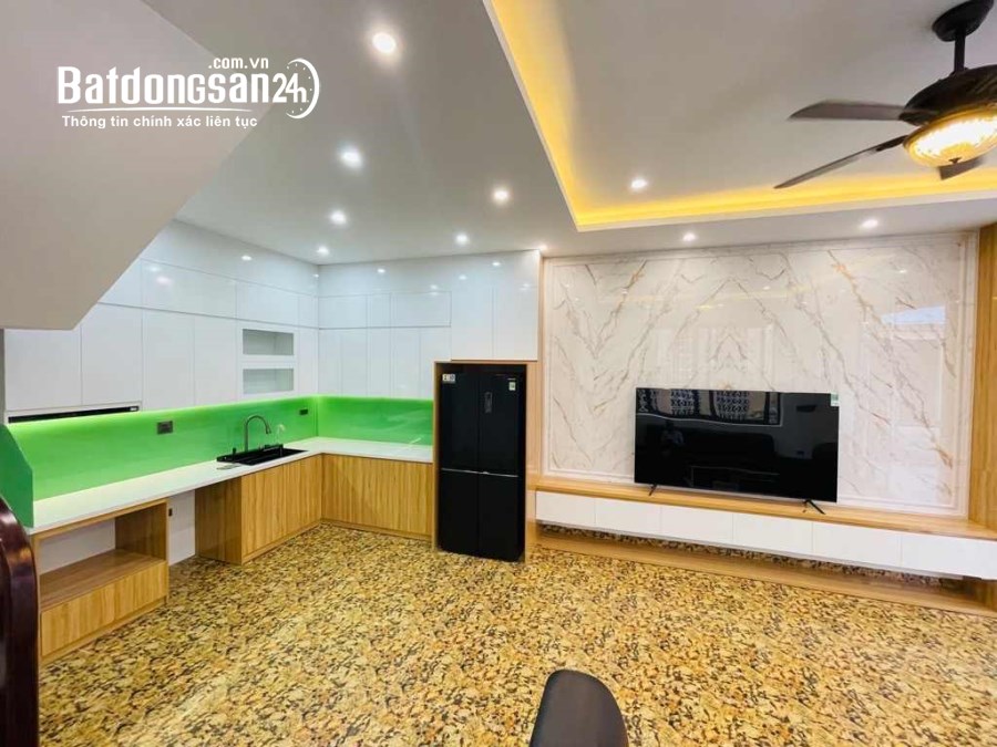 Bán nhà mặt phố Đường Vũ Ngọc Phan, Phường Láng Hạ, Quận Đống Đa