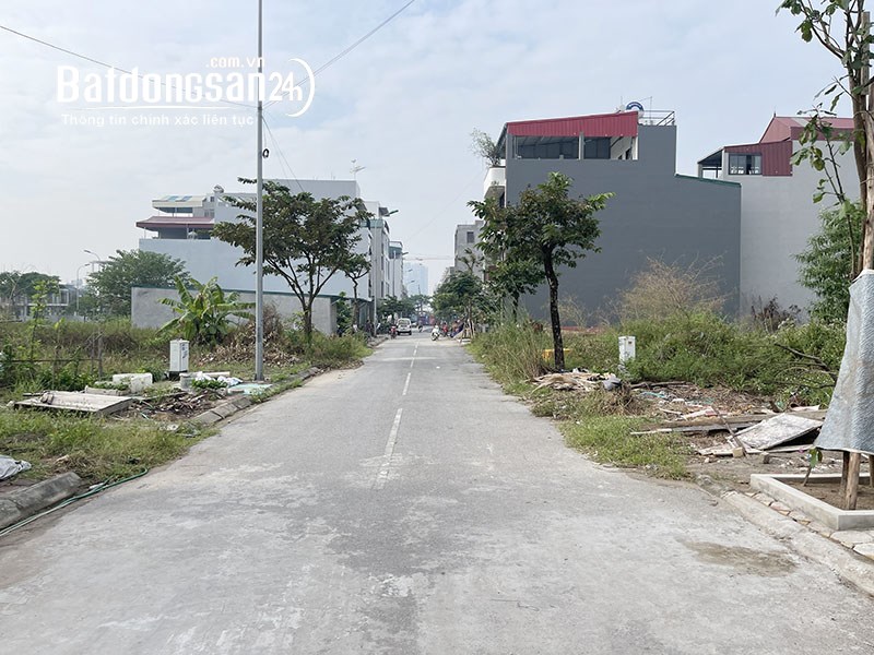 Siêu phẩm lô góc 78m2, mặt tiền gần 10m, đất vuông đẹp, view trực tiếp dự án Shophous