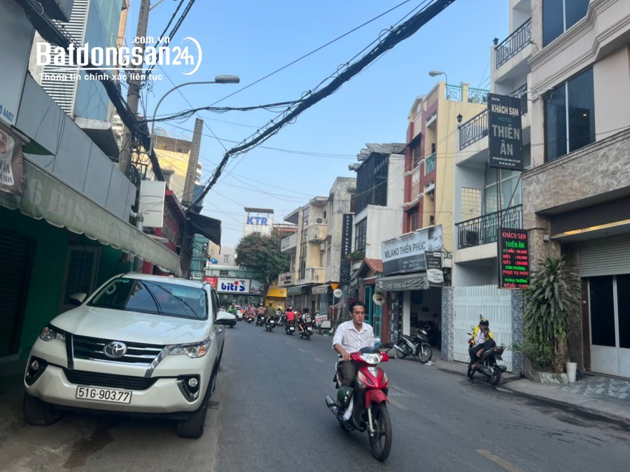 Bán nhà Đường Nguyễn Cửu Vân, Phường 17, Quận Bình Thạnh